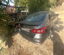 نيسان سنترا